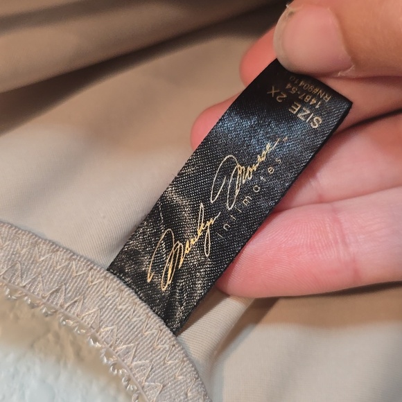 Marilyn Monroe Nude Slimming Bodysuit - Picture 2 of 2